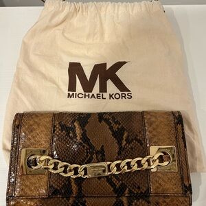 Michael Kors Clutch-Like New